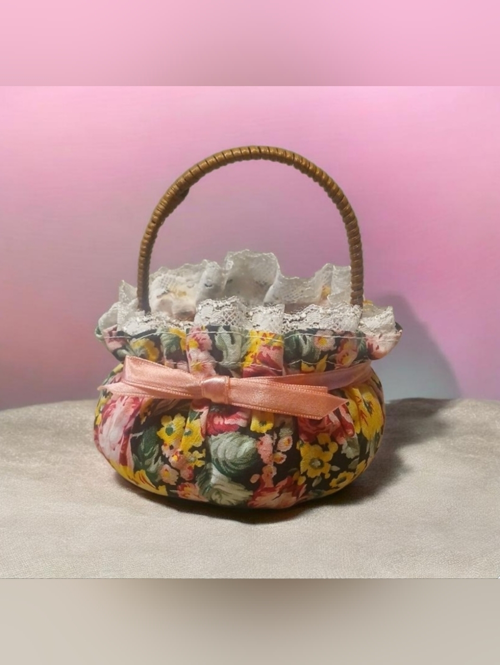 Avon Victorian Rose Garden Basket | With Box & Scented Petals